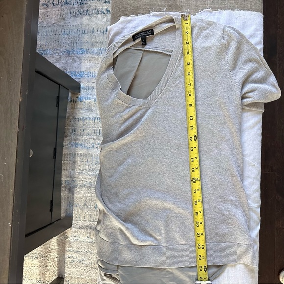 Banana Republic Pima Cotton Cashmere V-Neck Sweater Top Small - Picture 8 of 8